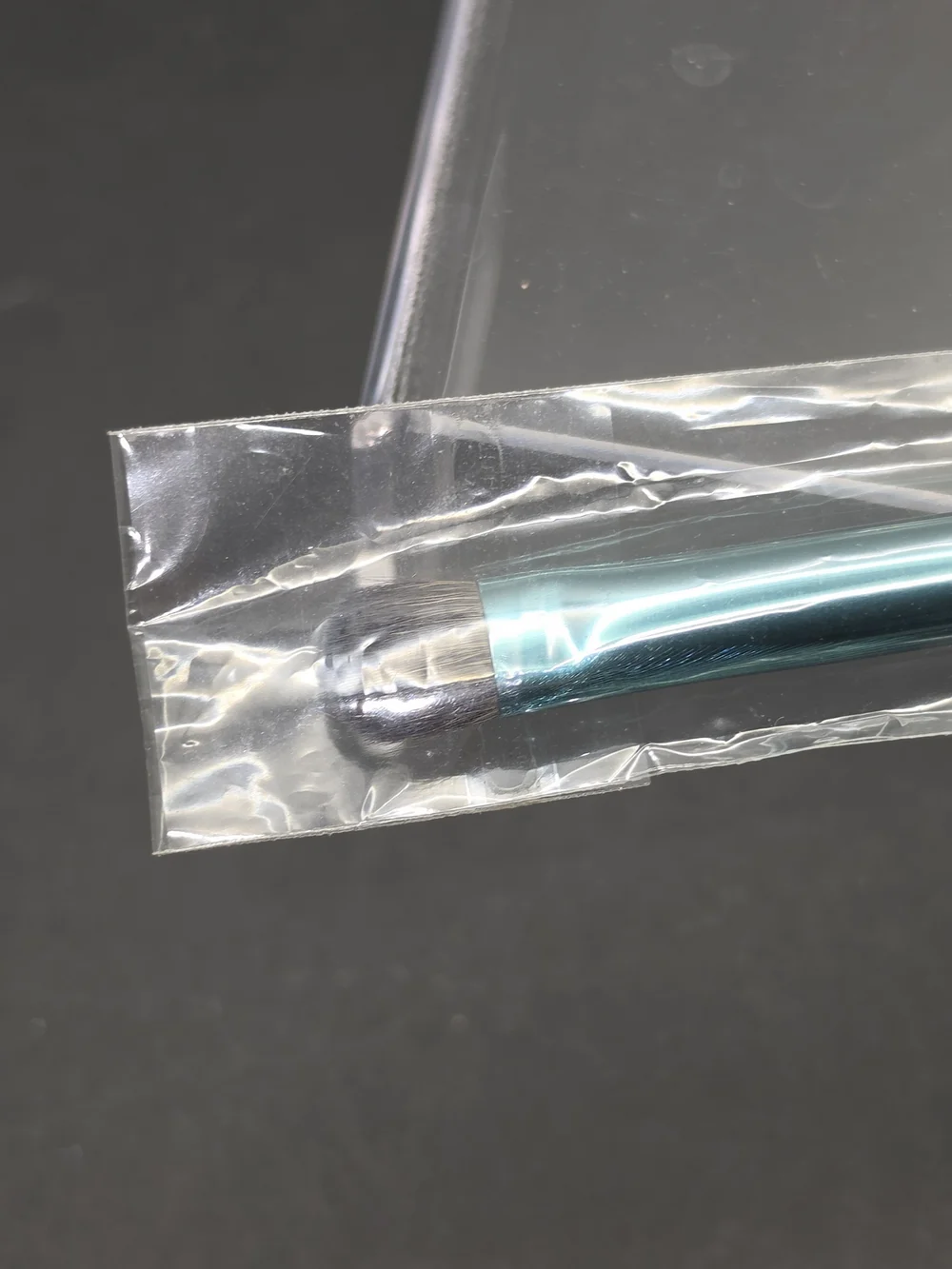 LIMITED EDITION MAC 233 SPLIT FIBRE EYE BRUSH - ALLURING AQUATIC COLLECTION